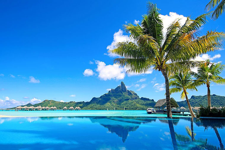 Bora Bora beach