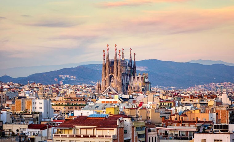 Church of La Sagrada Familia Barcelona Spain - Places to Eat Out In Spain