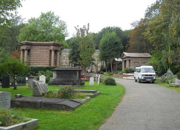 Highgate-Cemetery-London