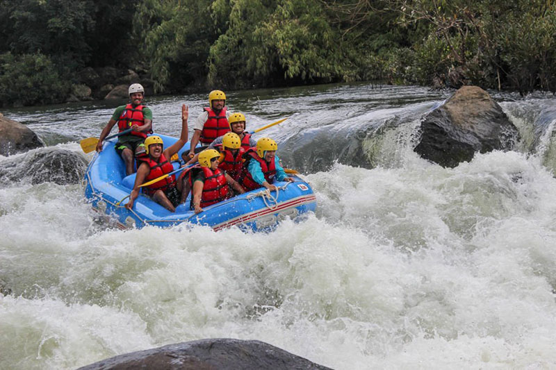 rafting in the Tully River