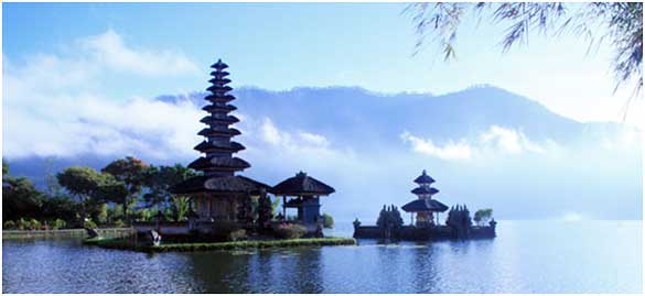 Lake-at-Bali-Indonesia