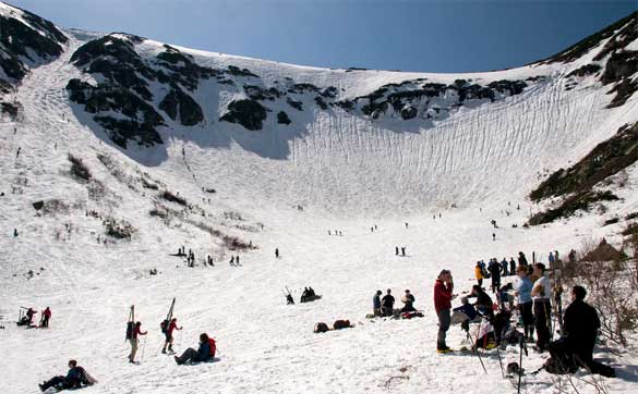 Ski-down-a-black-slope