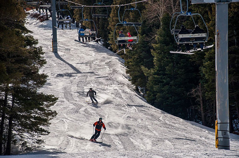 De Cristo Mountains during Snow Season