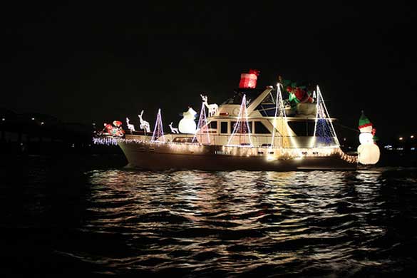 Christmas-Ship-Parade