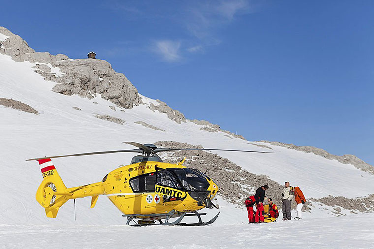 Helicopter Rescue team