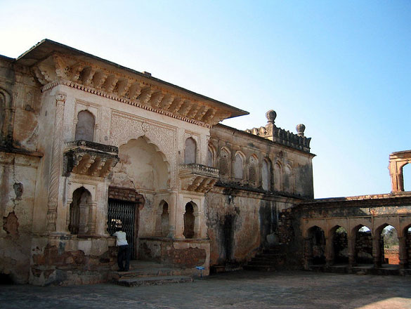 Kalinjar-Fort-entrance