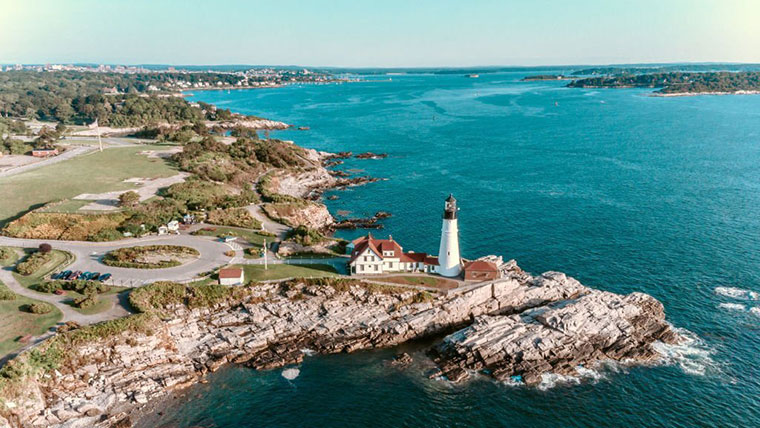The Maine Shoreline Best New England Locations To Spend Your Christmas Vacation