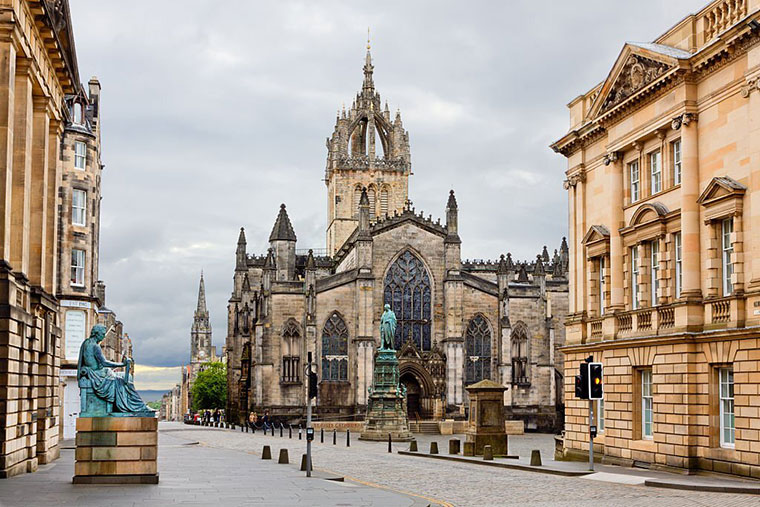 St Giles Cathedral on Royal Mile Edinburgh