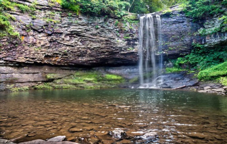 Waterfall at Cloudland Canyon State Park