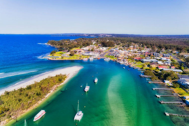 Huskisson town on Jervis bay of Australia