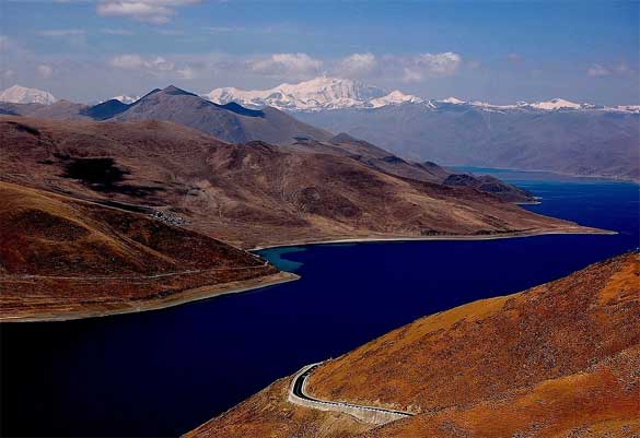 Yangcuoyong-Lake-Tibet