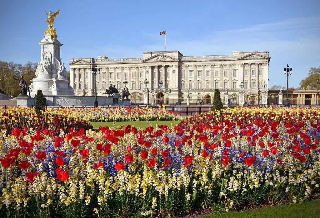 Buckingham Palace Royal attractions in UK