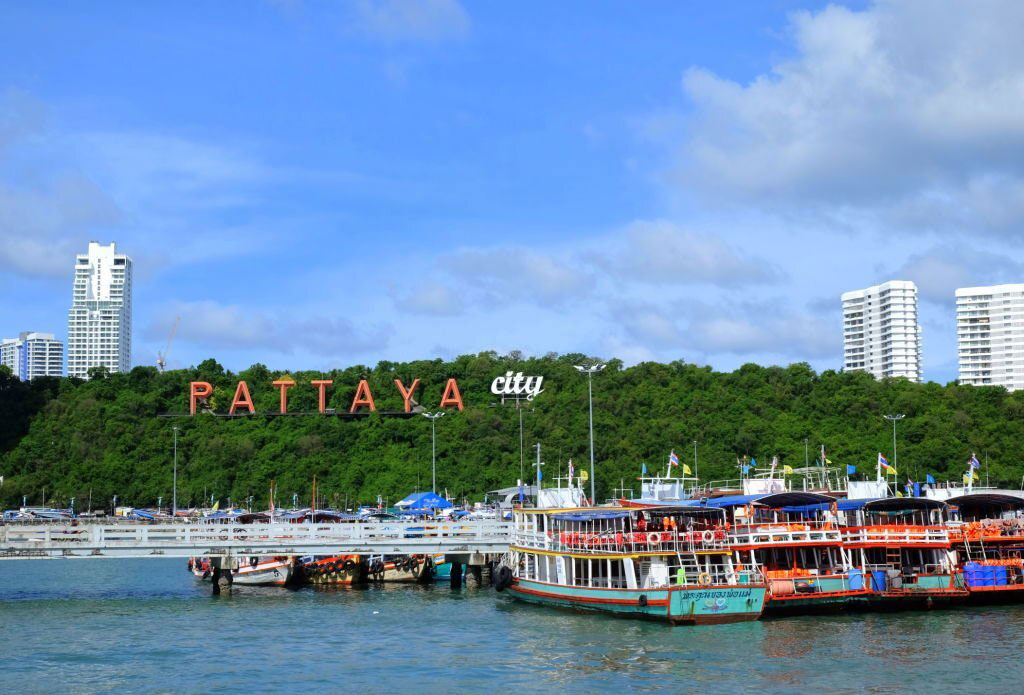 Pattaya City, Traveling Like A Thai