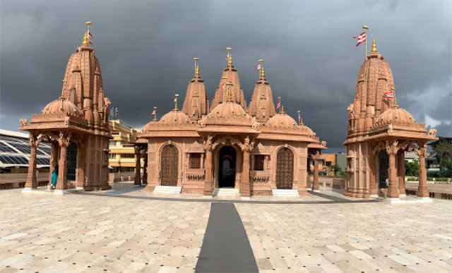 BAPS Swaminarayan Temple Valsad
